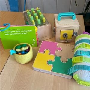 ⭐️SOLD⭐️Lovevery bundle